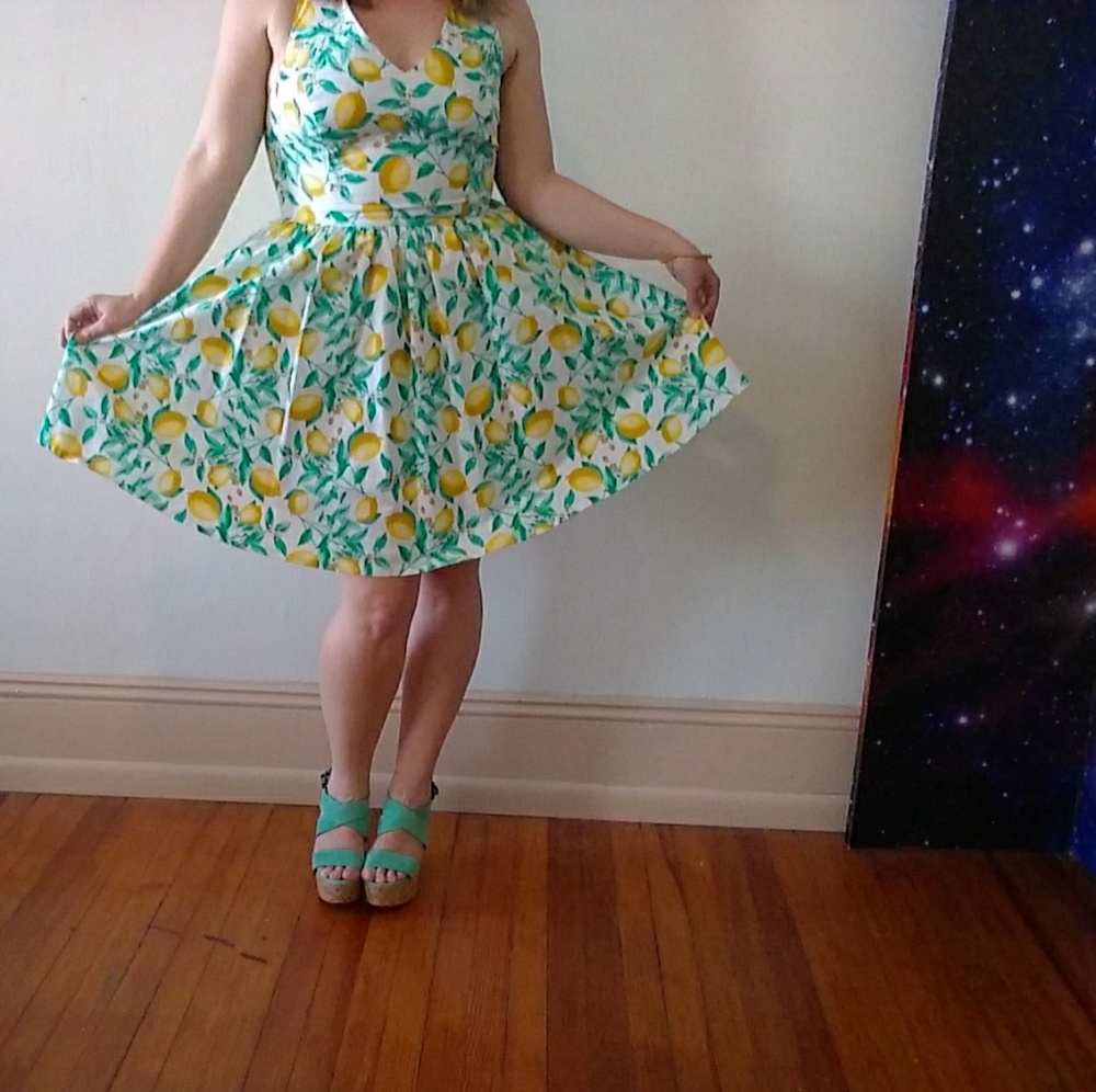 Flirty Lemon Dress NWOT